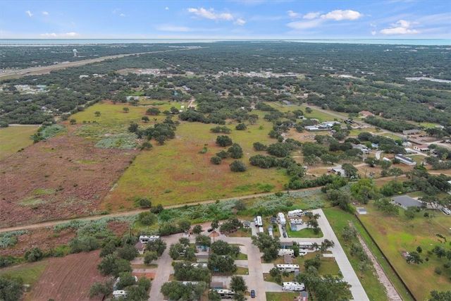 1402 W Corpus Christi St 33, Rockport, TX 78382