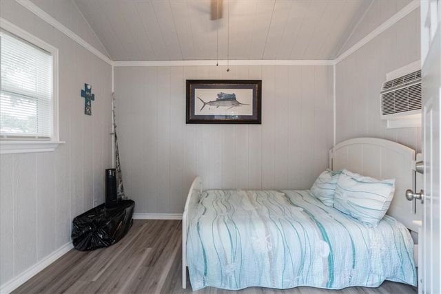 1402 W Corpus Christi St 33, Rockport, TX 78382