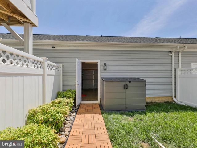 11228 SAINT LUKE DR, White Plains, MD 20695