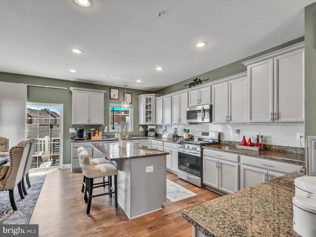 11228 SAINT LUKE DR, White Plains, MD 20695