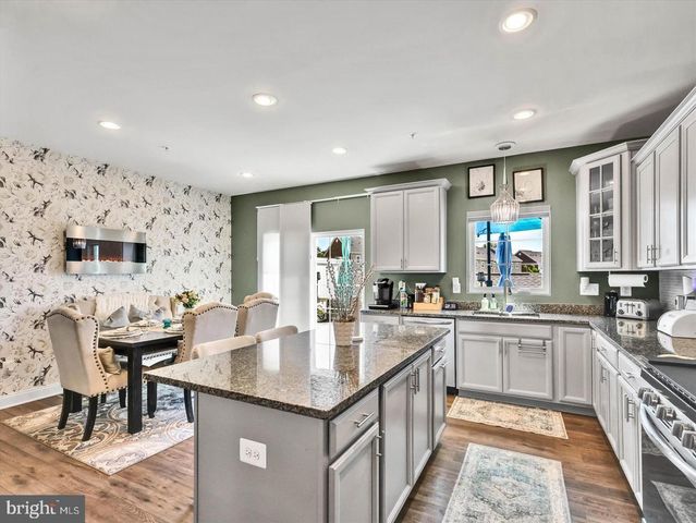 11228 SAINT LUKE DR, White Plains, MD 20695