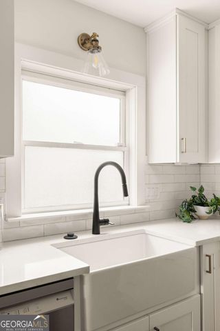 467 E Pharr Road, Decatur, GA 30030