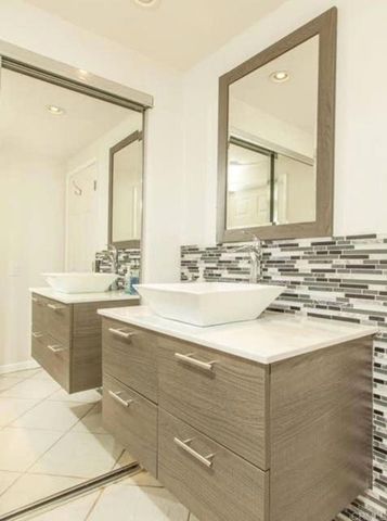 12253 Carmel Vista Road 285, San Diego, CA 92130