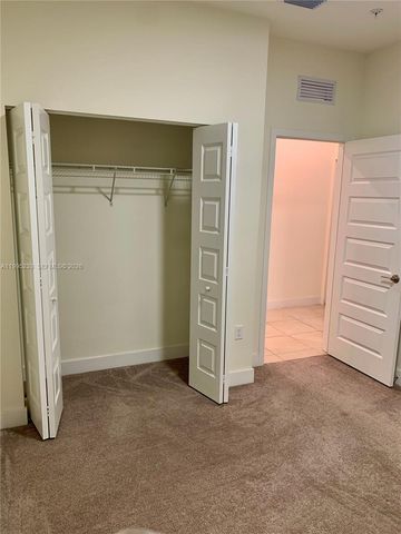 10455 NW 82nd St 33, Doral, FL 33178