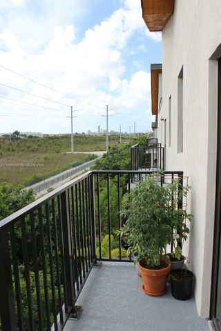 10455 NW 82nd St 33, Doral, FL 33178