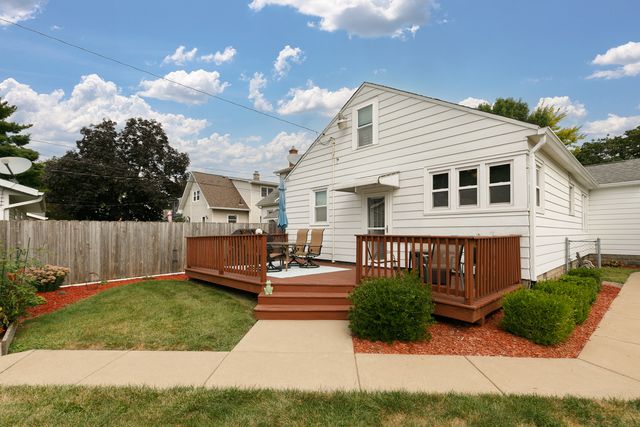 2349 30th Street, Moline, IL 61265