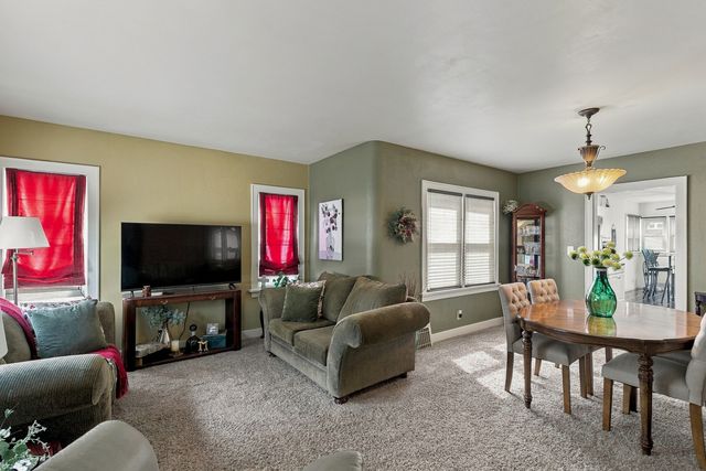2349 30th Street, Moline, IL 61265