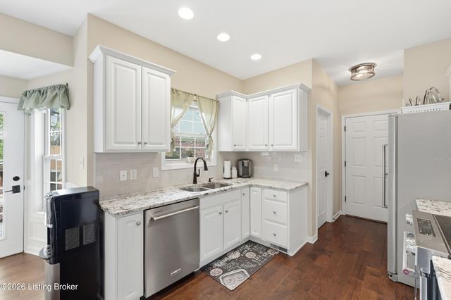 10511 Vintage Creek Dr, Louisville, KY 40299