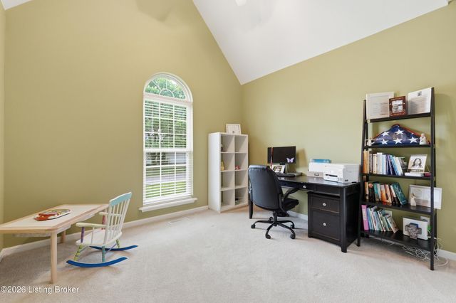 10511 Vintage Creek Dr, Louisville, KY 40299