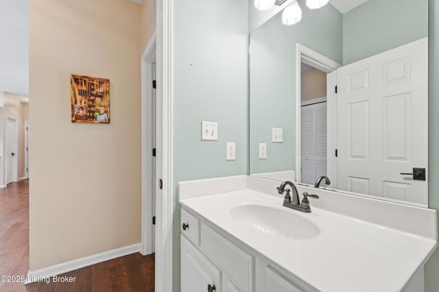 10511 Vintage Creek Dr, Louisville, KY 40299