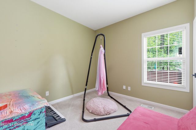 10511 Vintage Creek Dr, Louisville, KY 40299