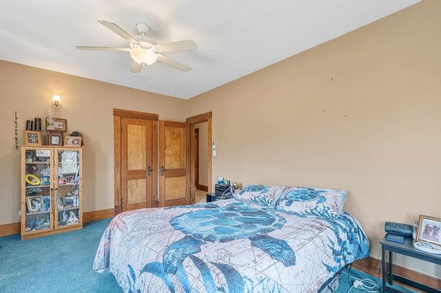 618 S 9th St, Salina, KS 67401