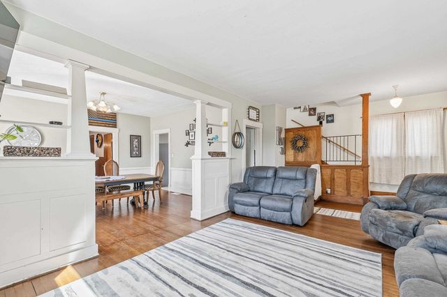 618 S 9th St, Salina, KS 67401
