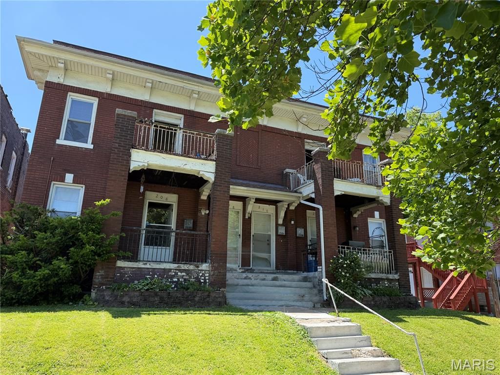 208 Bellerive Boulevard, St Louis, MO 63111
