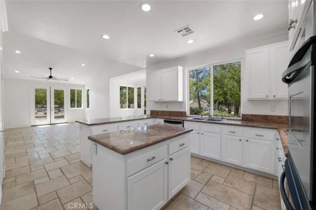 9618 Sweetwater Drive, Agua Dulce, CA 91390