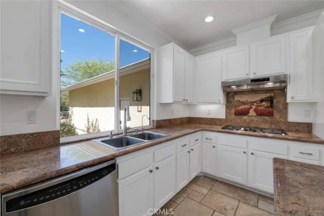 9618 Sweetwater Drive, Agua Dulce, CA 91390