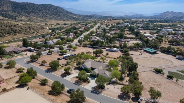 9618 Sweetwater Drive, Agua Dulce, CA 91390