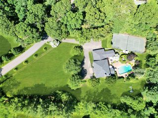 110 Linden Ln, Upper Brookville, NY 11545