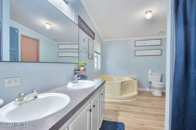 246 Farmhouse Court, Sanford, NC 27332