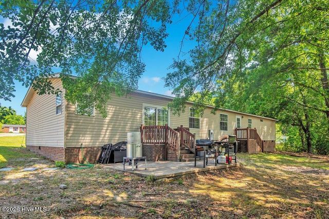 246 Farmhouse Court, Sanford, NC 27332