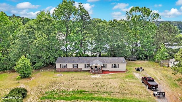 246 Farmhouse Court, Sanford, NC 27332