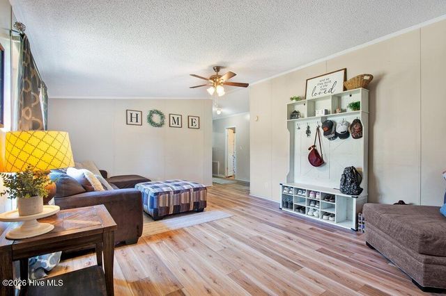 246 Farmhouse Court, Sanford, NC 27332