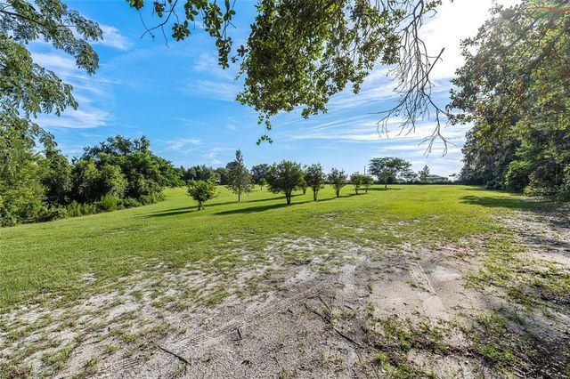 15992 SE 156TH PLACE ROAD, Weirsdale, FL 32195