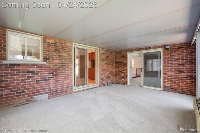 35624 Oakdale Street, Livonia, MI 48154