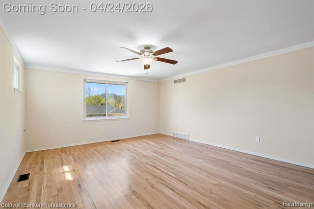 35624 Oakdale Street, Livonia, MI 48154