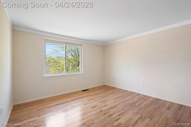 35624 Oakdale Street, Livonia, MI 48154