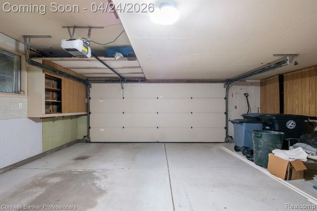 35624 Oakdale Street, Livonia, MI 48154