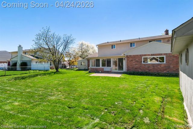 35624 Oakdale Street, Livonia, MI 48154