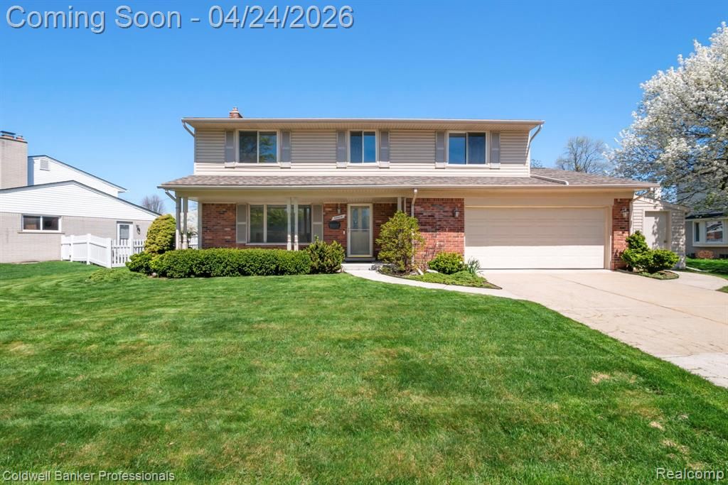 35624 Oakdale Street, Livonia, MI 48154