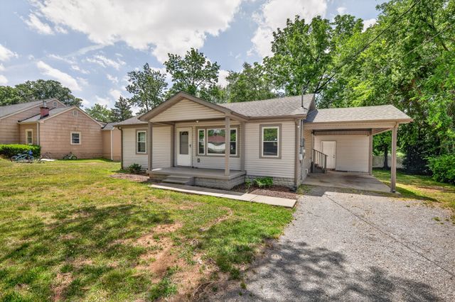 711 Lynn St, Murfreesboro, TN 37129