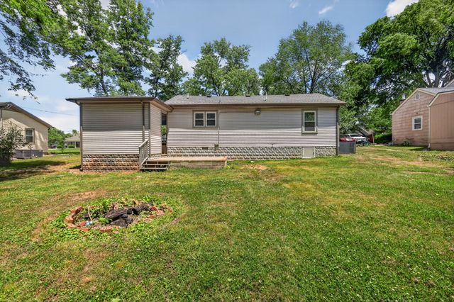 711 Lynn St, Murfreesboro, TN 37129