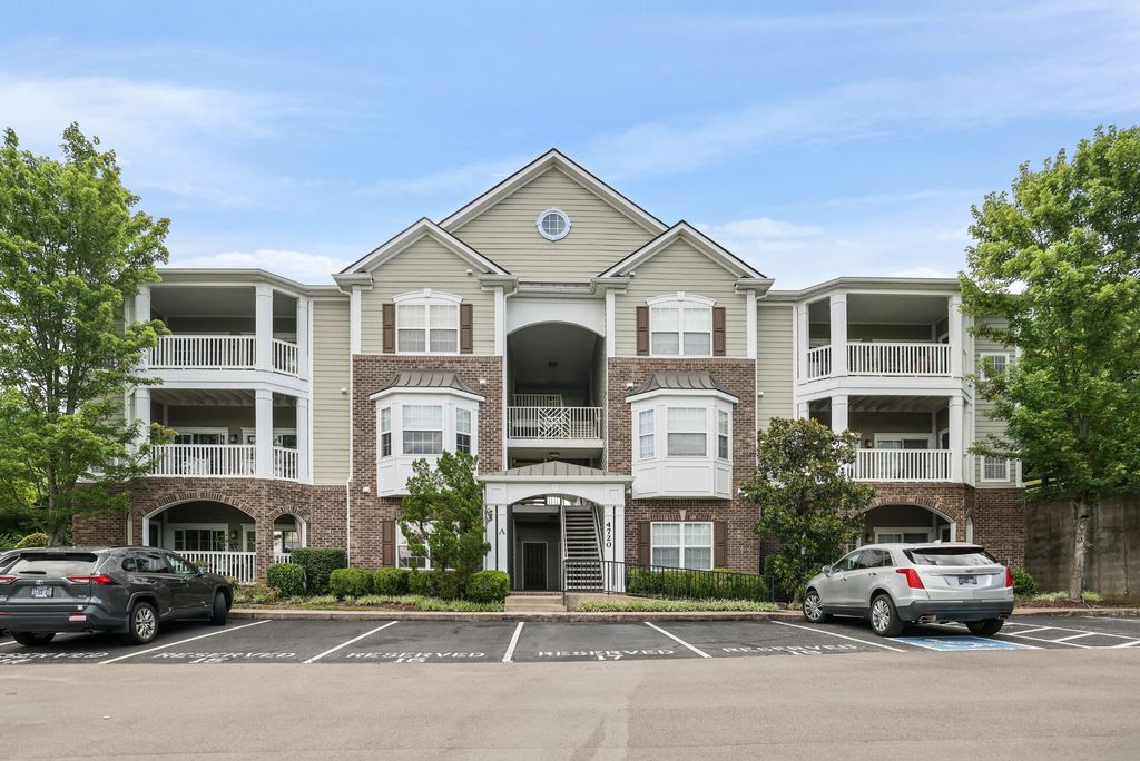 4720 Brighton Village Dr A8, Nashville, TN 37211