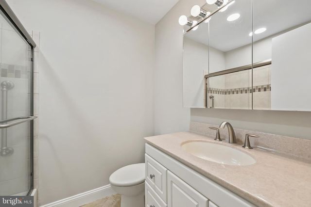 6530 ASHLAWN CT, Springfield, VA 22150