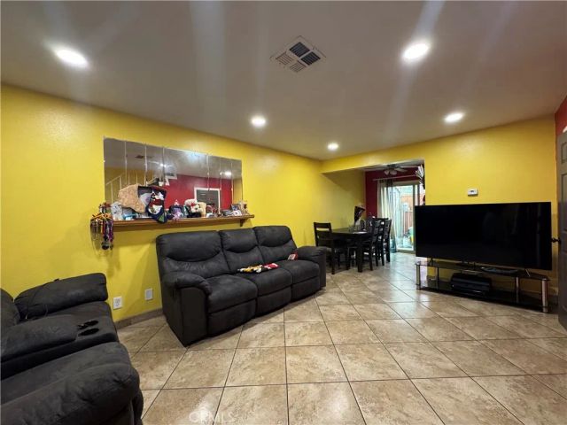 13851 Los Angeles B, Baldwin Park, CA 91706