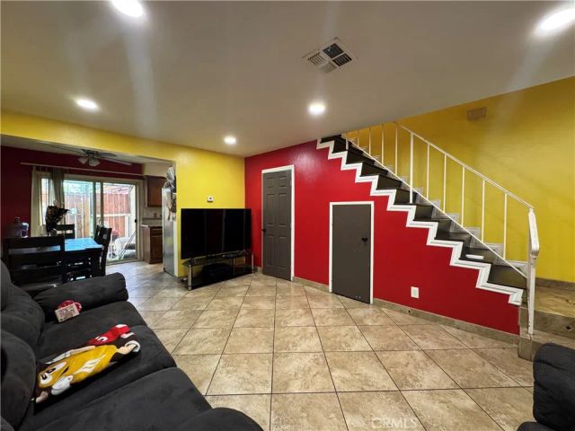 13851 Los Angeles B, Baldwin Park, CA 91706