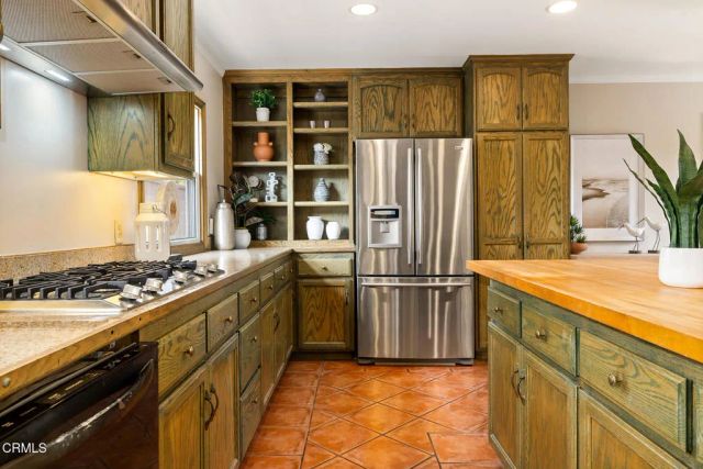 821 Random Lane, Duarte, CA 91010