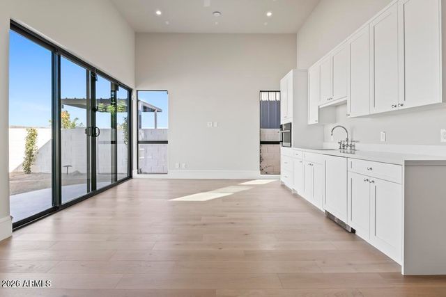 8511 S 9TH Drive 15, Phoenix, AZ 85041