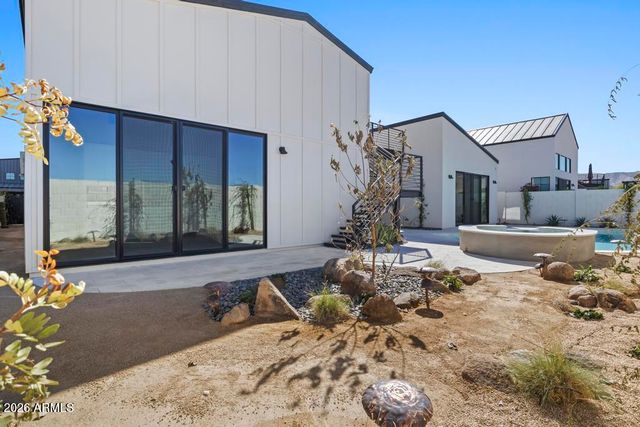 8511 S 9TH Drive 15, Phoenix, AZ 85041