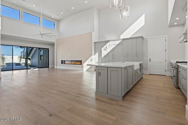 8511 S 9TH Drive 15, Phoenix, AZ 85041