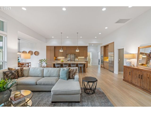 14511 Ne 10TH St, Vancouver, WA 98684