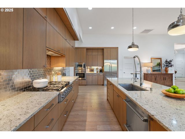 14511 Ne 10TH St, Vancouver, WA 98684