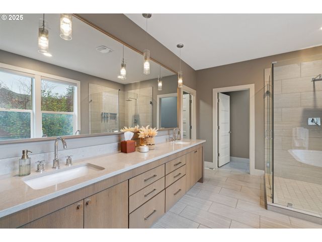 14511 Ne 10TH St, Vancouver, WA 98684