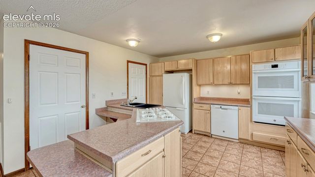 1118 Fontmore Road B, Colorado Springs, CO 80904
