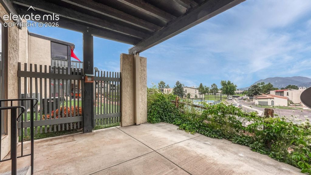 1118 Fontmore Road B, Colorado Springs, CO 80904 — photo 3