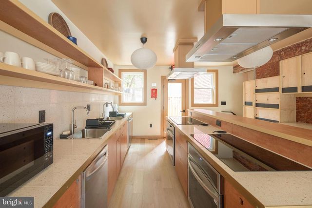 2021 4TH ST NW, Washington, DC 20001