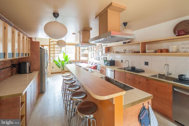 2021 4TH ST NW, Washington, DC 20001